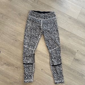 Lululemon Polka-dotted Printed Leggings - Size 4/6
